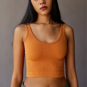 Urban Outfitters ✨ Out From Under Drew Seamless ribbed crop 🌹 Maroon 🤍 SMALL